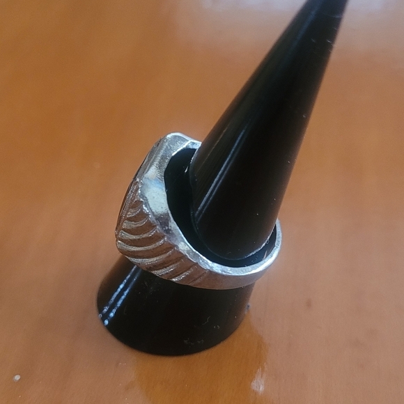 Vintage - Carved Hematite Intaglio Trojan Centurion Warrior Ring - Picture 3 of 4